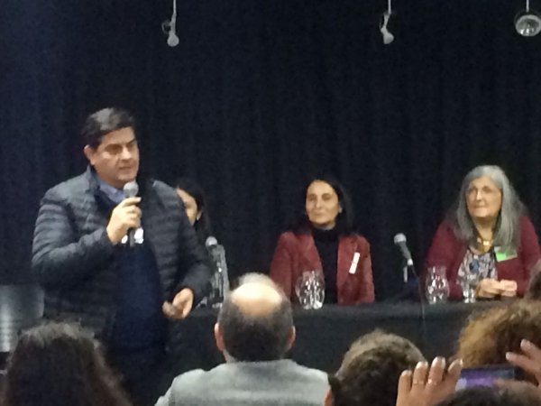 Director de la Escuela de Periodismo presentó experiencias de proyectos sociales en encuentro de educadores del cono sur