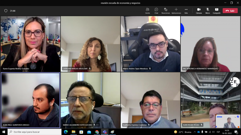 DRI se reúne con Escuela de Economía y Negocios