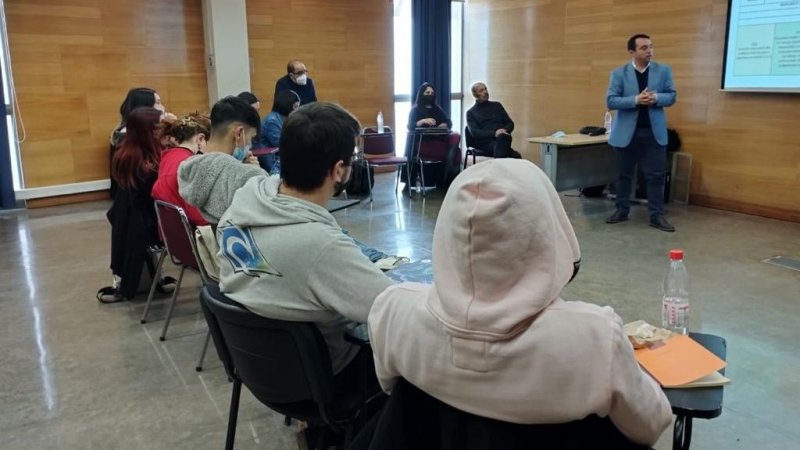 Autoridades centralinas se reúnen con los centros de estudiantes de la UCEN