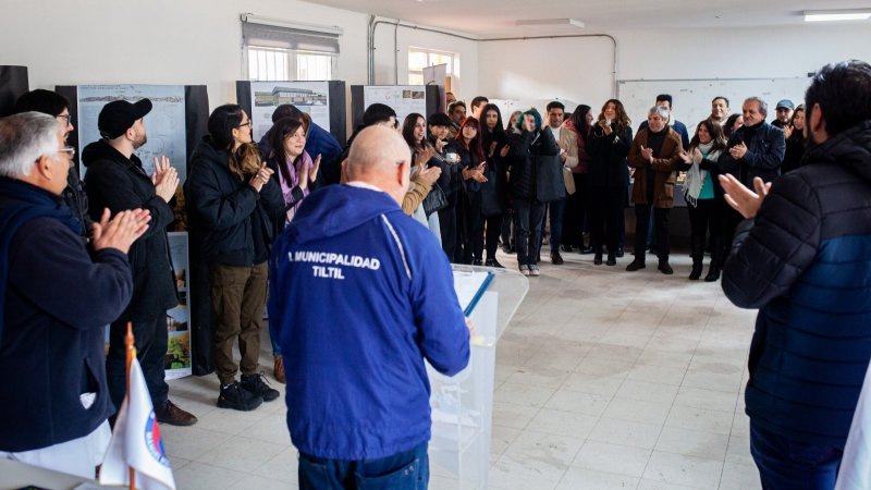 Estudiantes de Arquitectura presentan proyectos de desarrollo e innovación ante la comunidad de Til Til