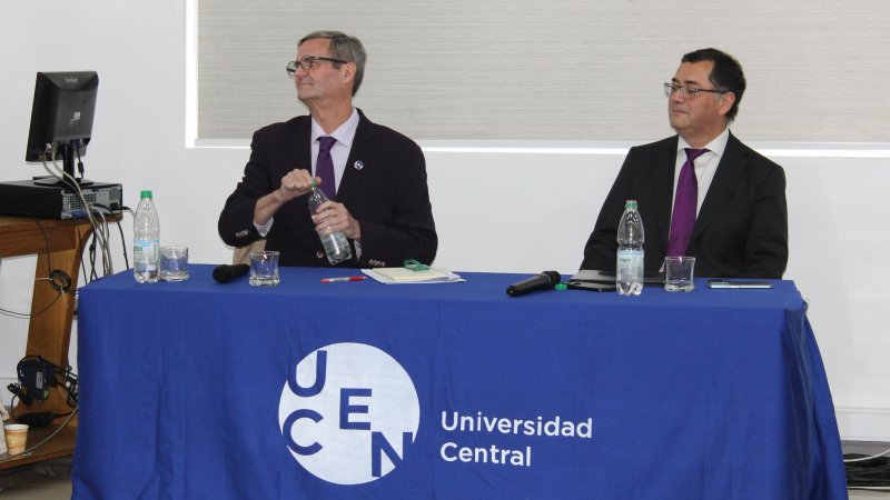 Candidatos a la Decanatura de la FINARQ presentan sus antecedentes e ideas ante miembros de la Facultad