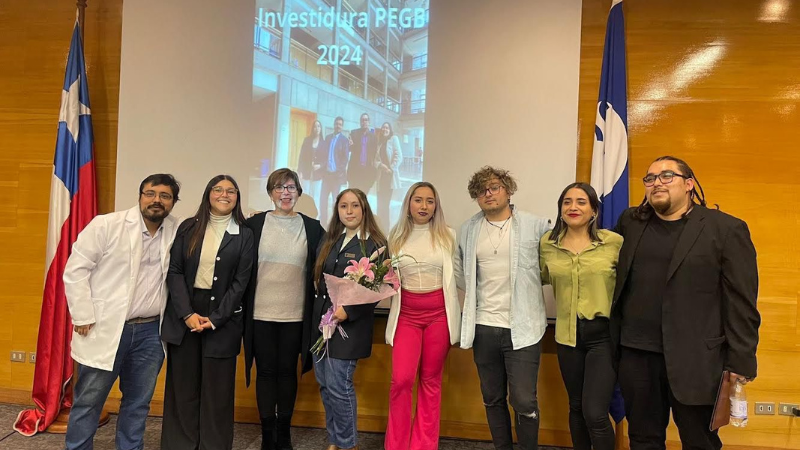 Estudiantes de Pedagogía en Educación General Básica realizan su investidura