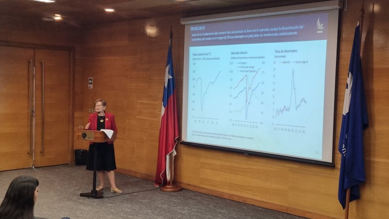 Vicepresidenta del Banco Central presentó el Informe de Política Monetaria en la Universidad Central