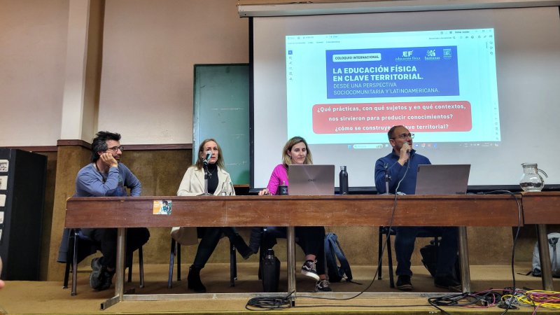 Directora de Pedagogía en Educación Física destaca con su participación en Coloquio Internacional