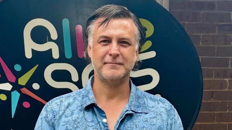 Profesor Silvio Cuneo realizó visita académica a Australia