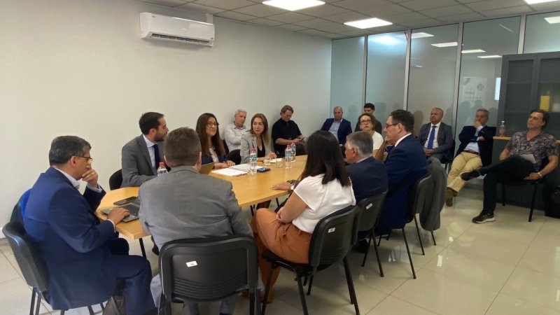 Relatora Especial sobre el derecho a la privacidad de la ONU expuso en el Doctorado