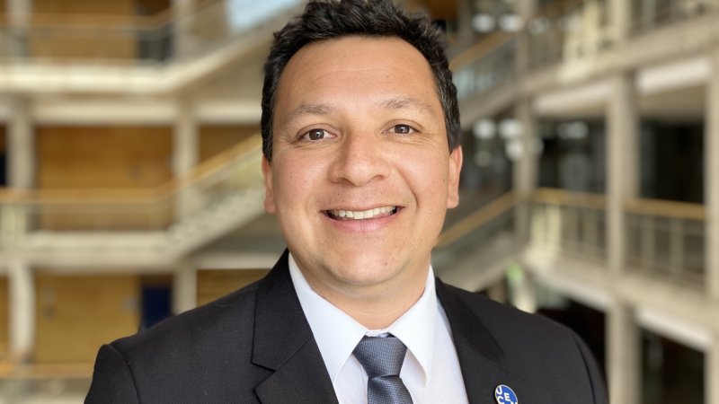 Rodrigo Nanjarí asume como Vicedecano de la Facultad de Educación (Santiago)