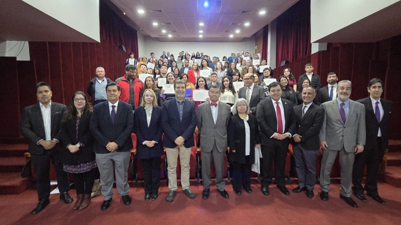 Estudiantes de la Fegoc recibieron becas al mérito por rendimiento académico